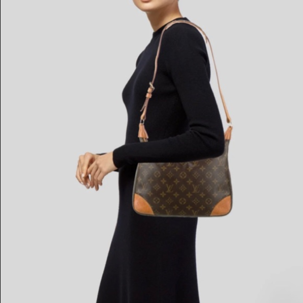 Louis Vuitton Boulogne Hobo Bag